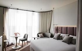 Hotel Chadstone Melbourne Mgallery Collection